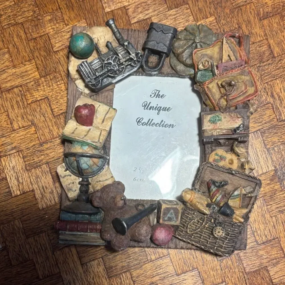 The Unique Collection Photo Frame 3D Resin